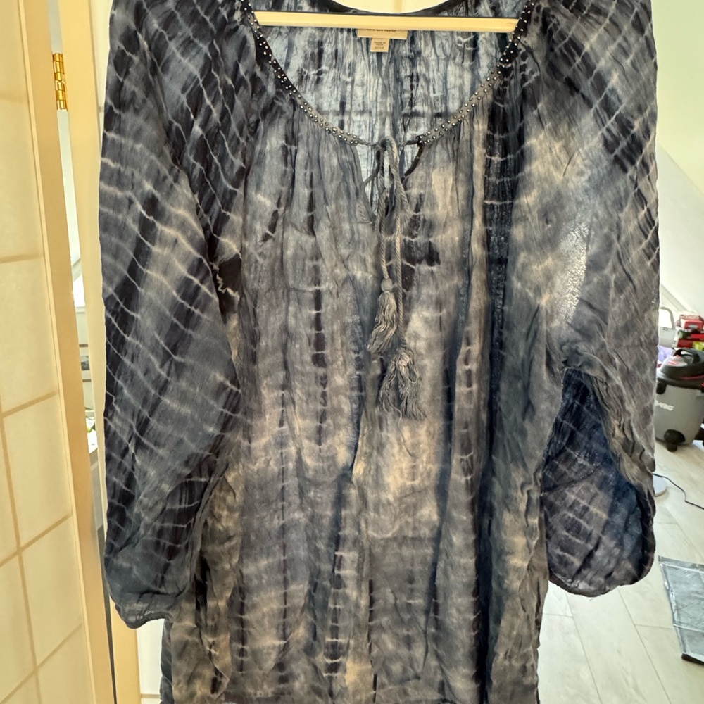 Elegant Blue Tie-Dye Women's Top